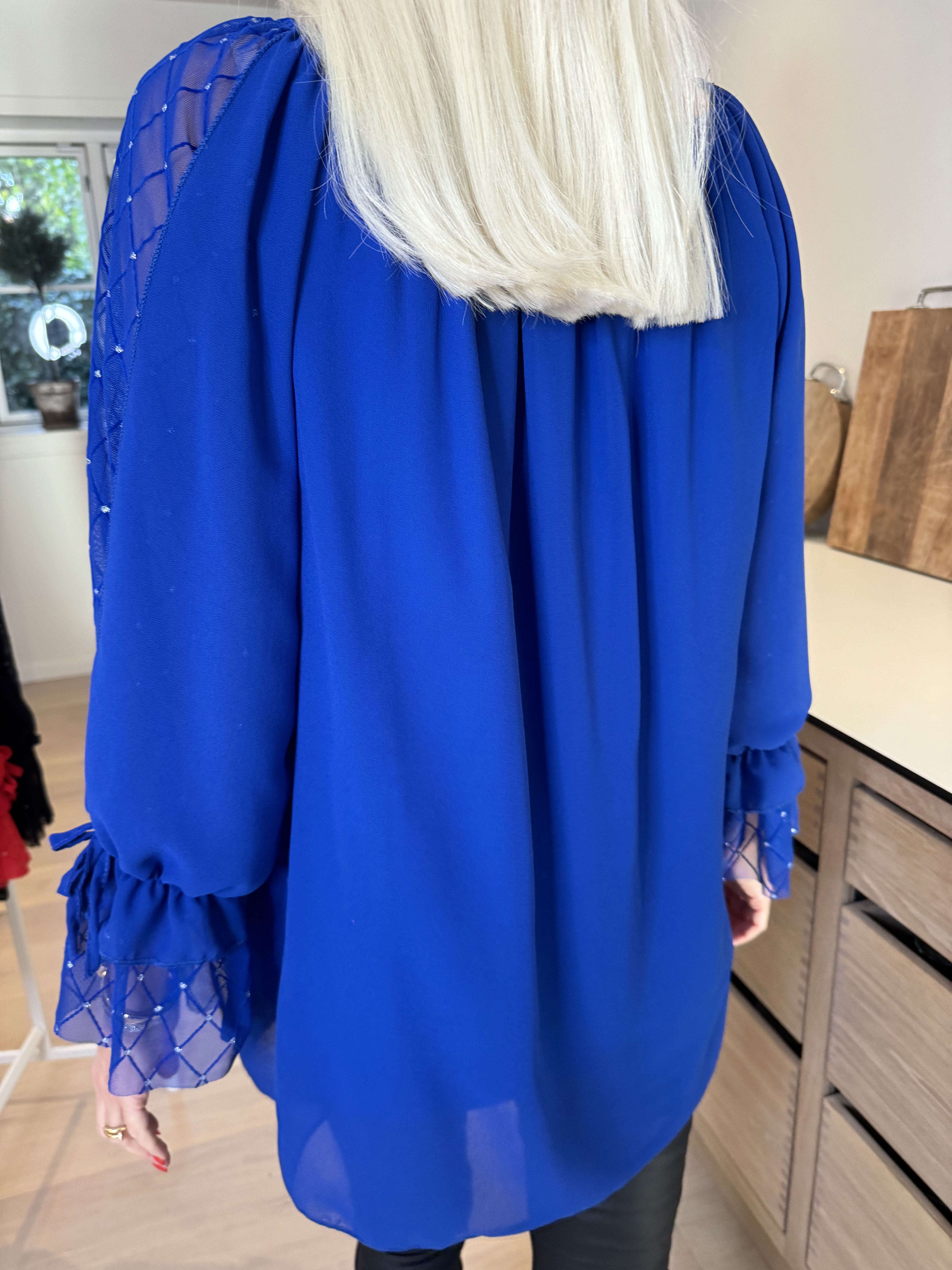 Ninell - Chiffongtunika med vackra ärmar